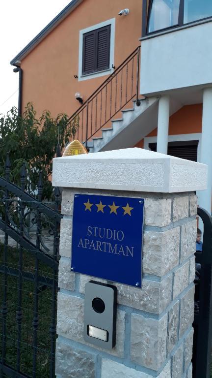 Certifikát, ocenenie alebo iný dokument vystavený v ubytovaní Apartment Dorina
