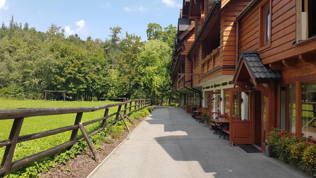 Budova, kde se apartmán nachází