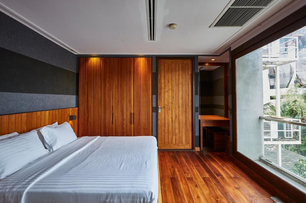 LUXX Langsuan Hotel - SHA Plus - Resim 20