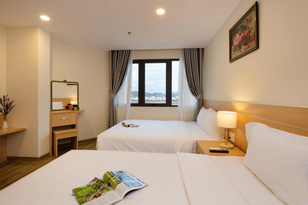 Фото The Swan Hotel