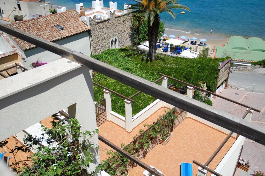 Nespecifikovaný výhled na moře nebo výhled na moře při pohledu z hotelu
