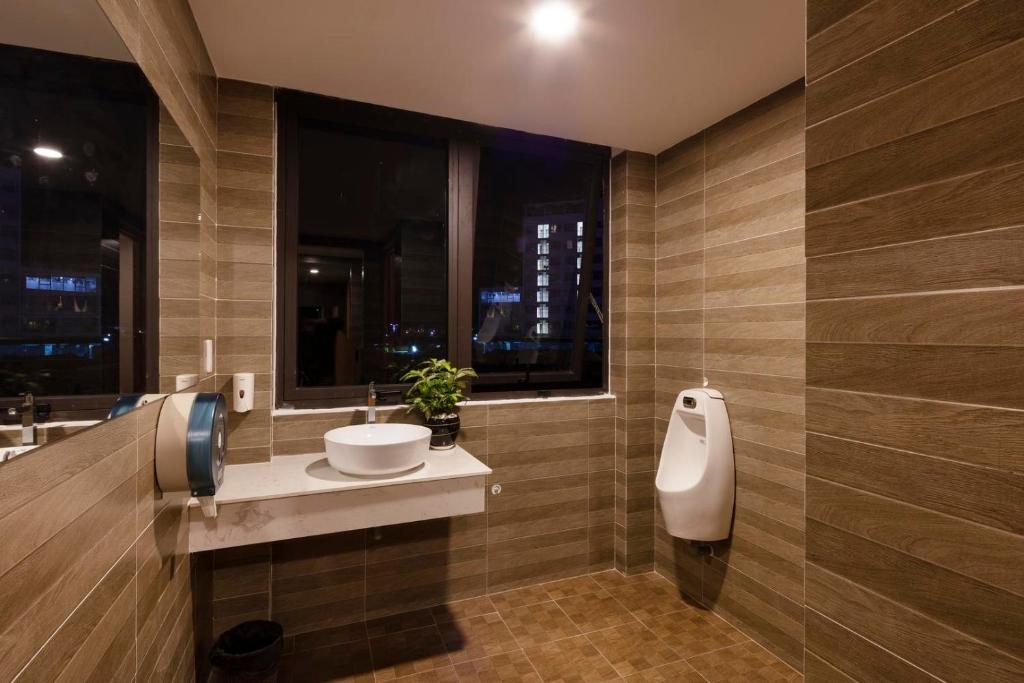 Phòng tắm tại The Swan Nha Trang Hotel