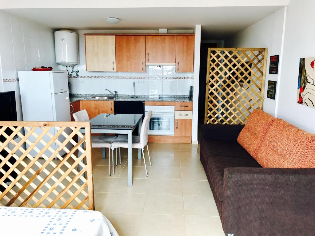 Kuchyňa alebo kuchynka v ubytovaní Apartamento En Miami Platja