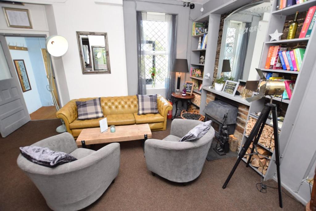 Tintagel Arms Hotel