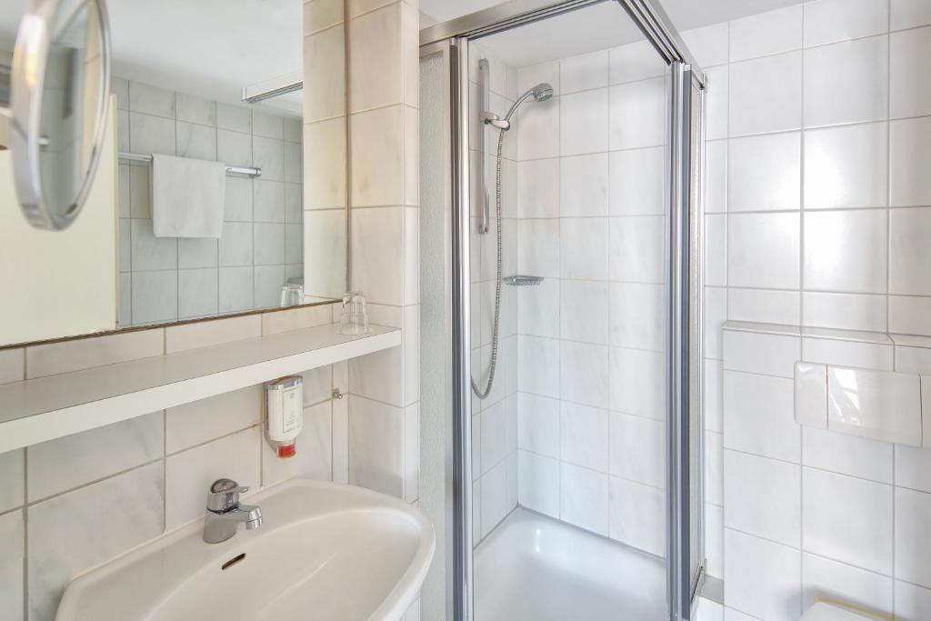 Koupelna v ubytování Hotel Schwärs Löwen Freiburg