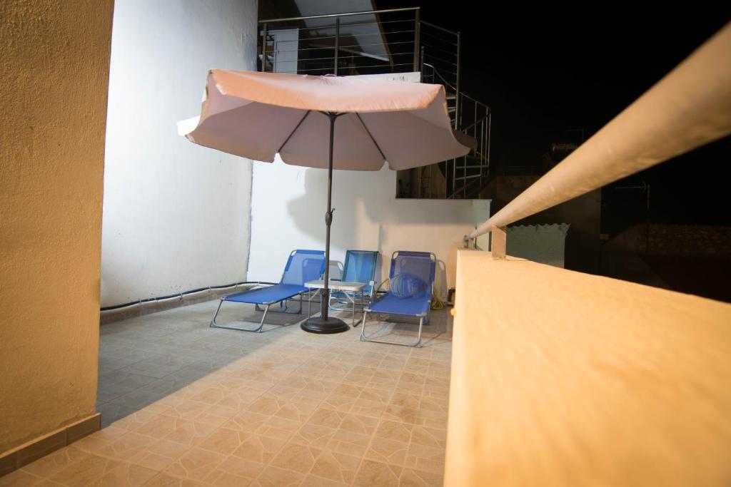 A seating area at Agapi Holiday Home