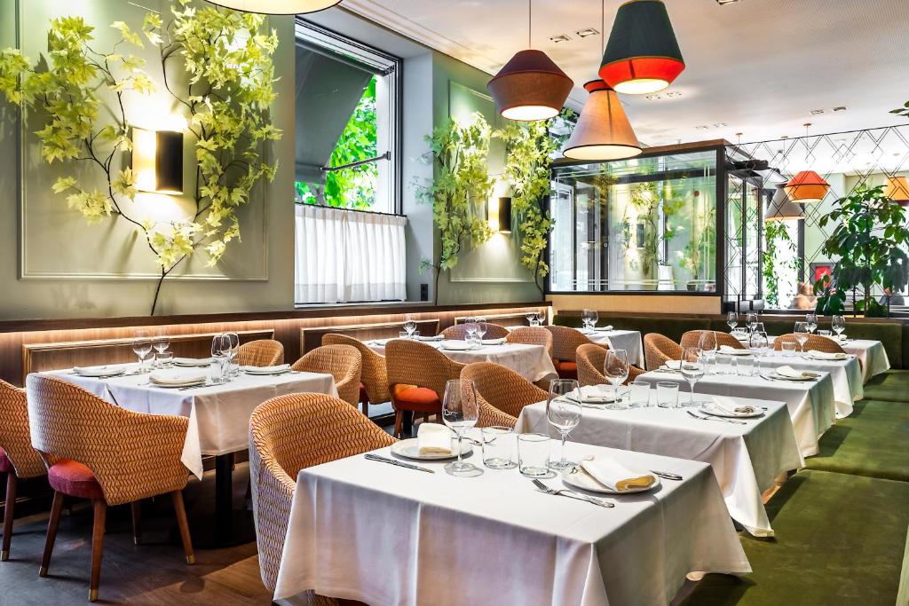 Restaurace v ubytování TÓTEM Madrid, a Small Luxury Hotel of the World