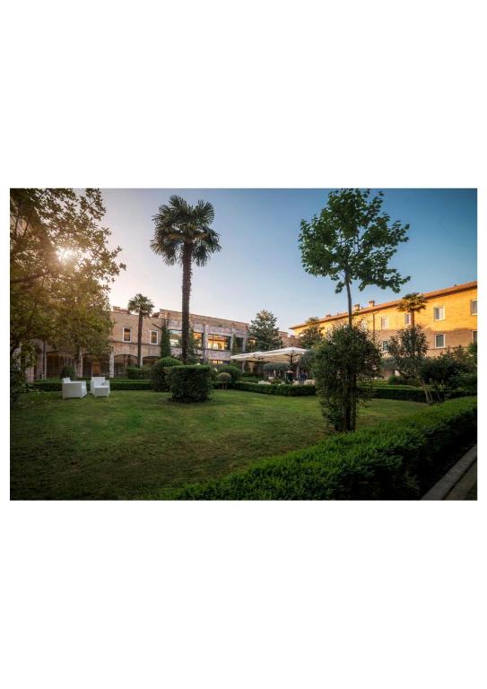 Um jardim em TH Assisi - Hotel Cenacolo