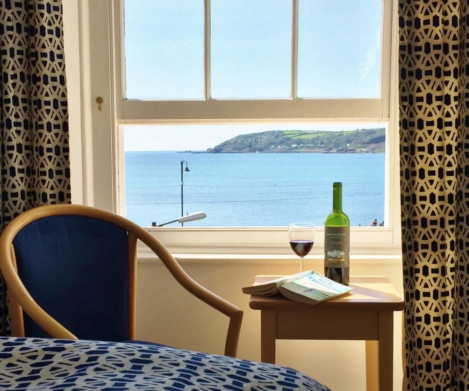 Warwick House - Double Room With Sea View