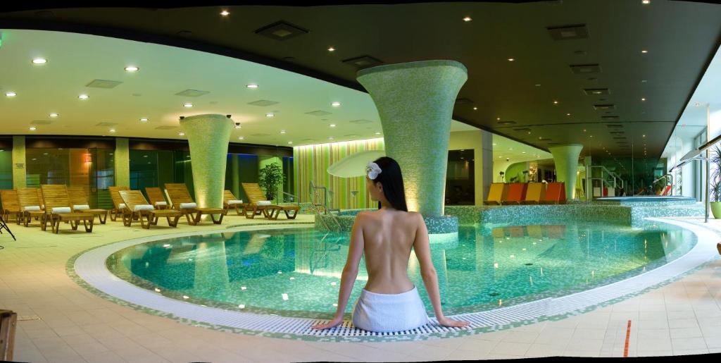 Hotel Pagony Wellness - Resim 2