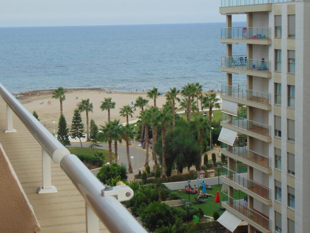 Apartamentos varios con 2 dorm en Marina Dor , la playa de Amplaries 47 , vista lateral al mar - Apartamento De Dos Dormitorios