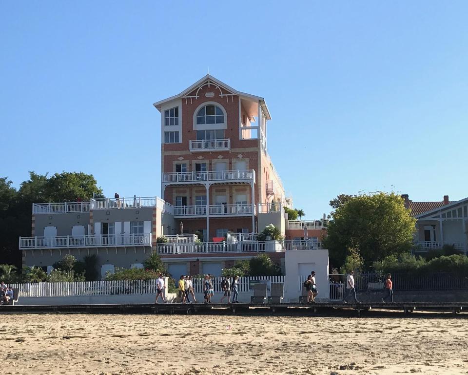 Arcachon – T4 Résidence pieds dans l’eau plage d’Eyrac