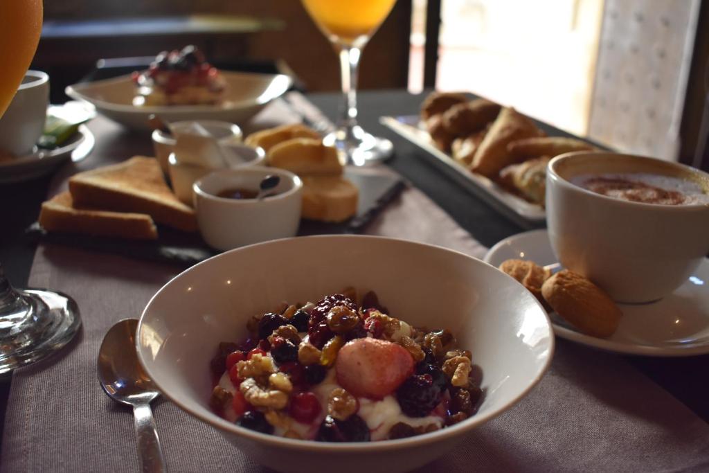 S.Nikolis' Historic Boutique Hotel - 2