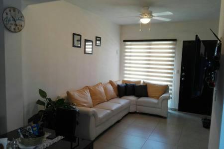Posezení v ubytování Casa con alberca y laguna