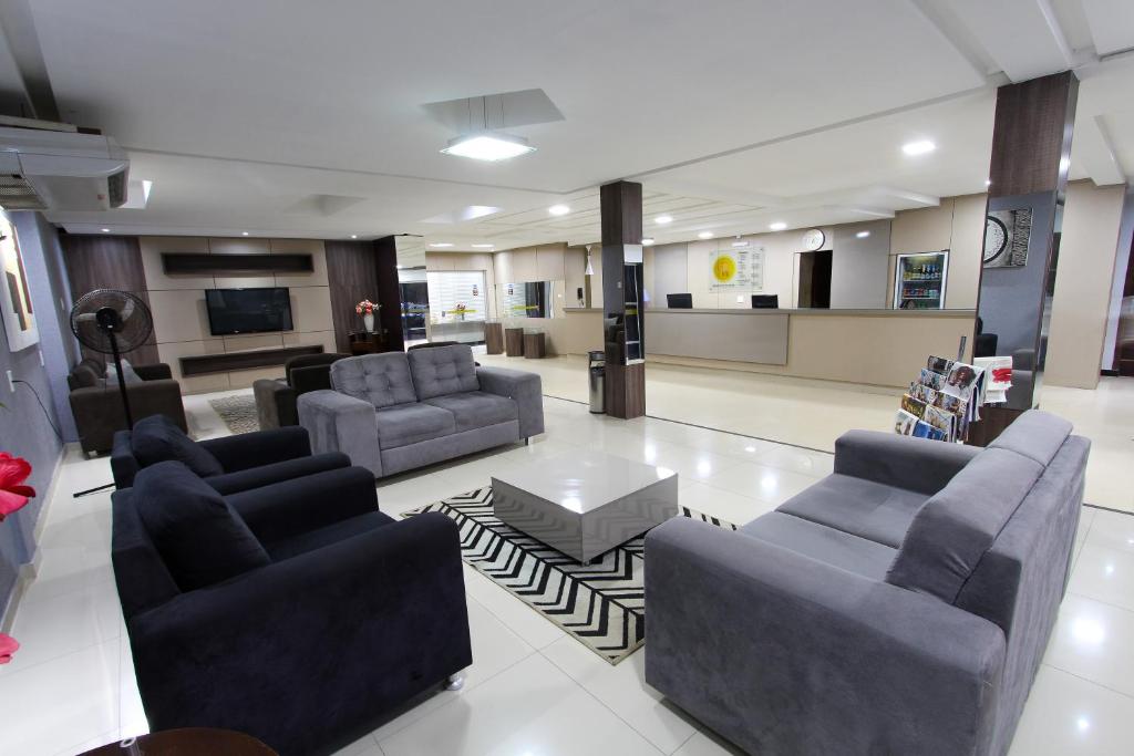 Best Price on Augusto Palace Hotel in Maraba + Reviews!