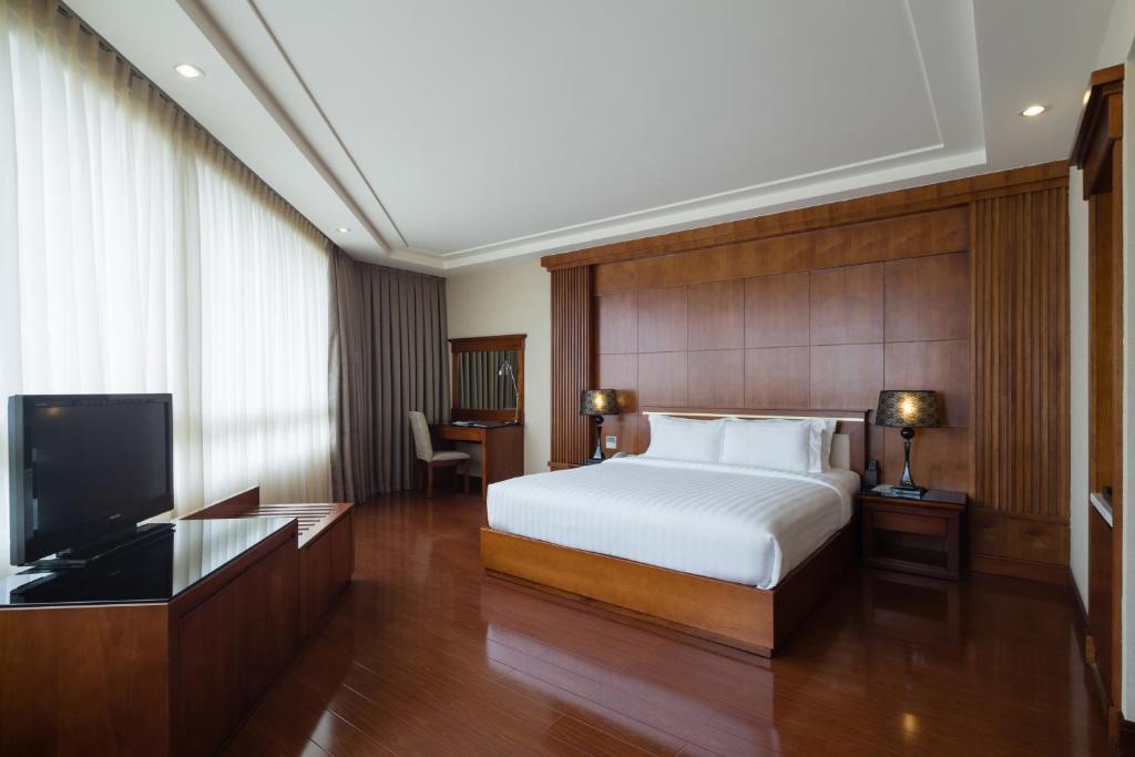 Suite Junior Nhìn Ra Thành Phố