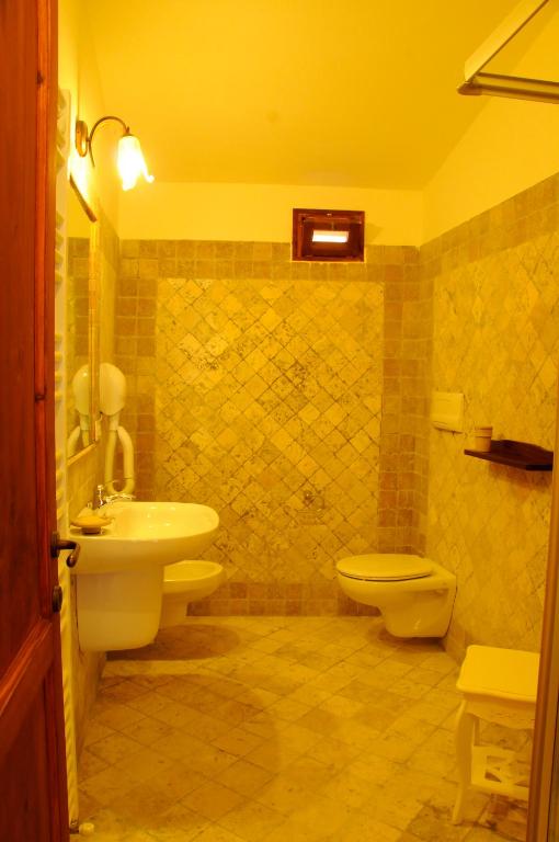 Koupelna v ubytování La Casa Di Babbai