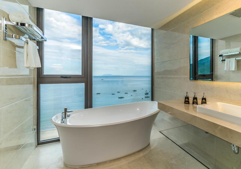 Suite Có Giường Cỡ King Nhìn Ra Biển