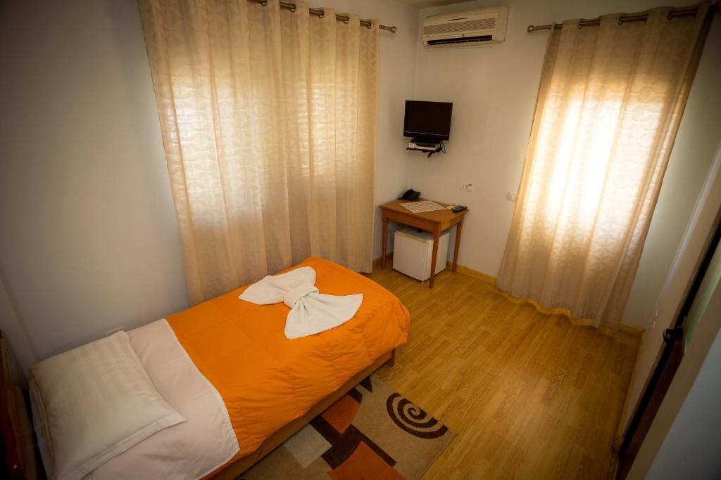 Postel nebo postele na pokoji v ubytování Kolping