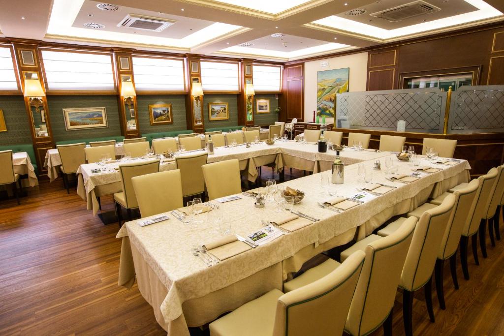 Restaurace v ubytování Hotel Il Chiostro by LVG Hotel Collection