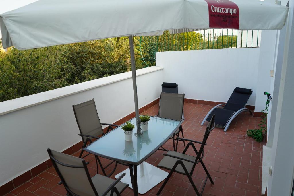 A balcony or terrace at Atico con terraza en Alameda de Hercules