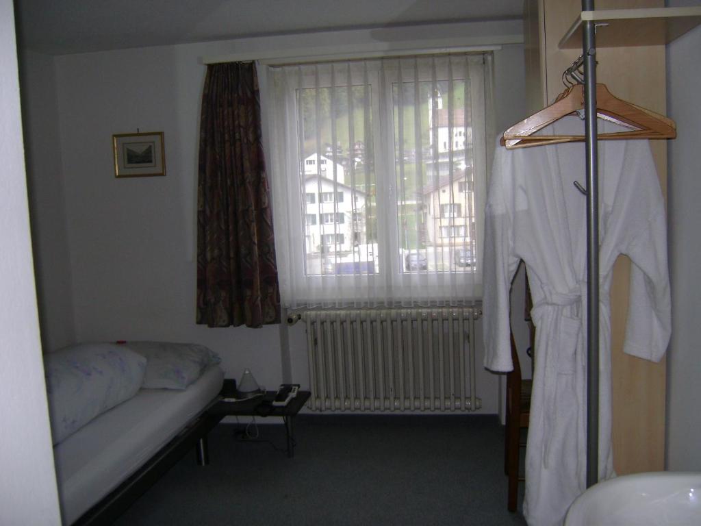 Postel nebo postele na pokoji v ubytování Gasthaus Post