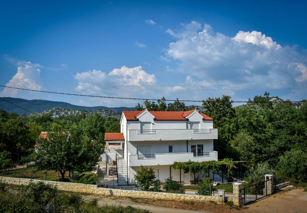 Príroda v okolí vily