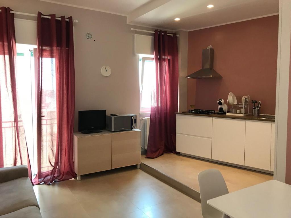 Kuchnia lub aneks kuchenny w obiekcie Apartment Antonella