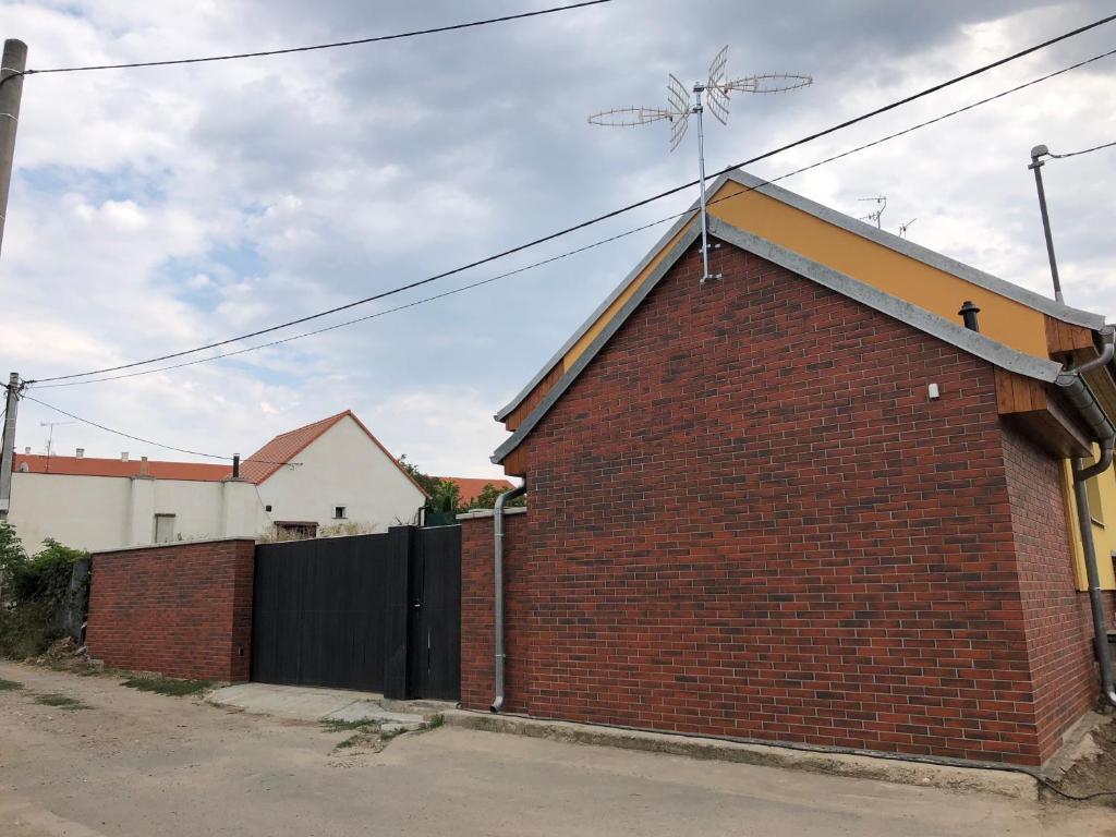 Hoone, kus villa asub