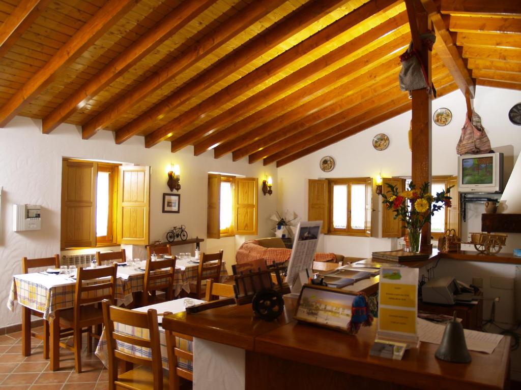 Restaurace v ubytování Nave Redonda do Cerro – Countryside & Nature