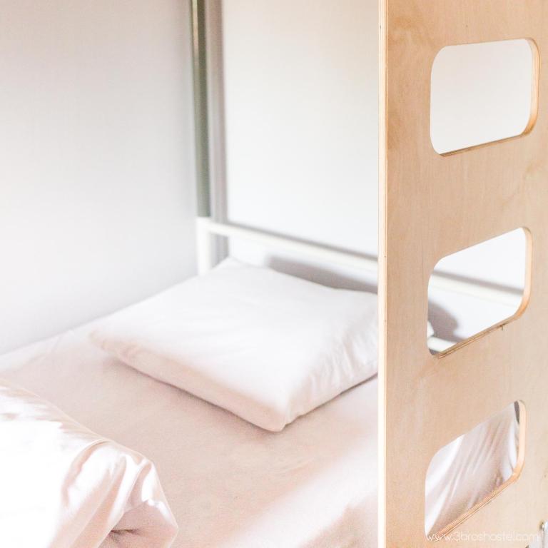 Postel nebo postele na pokoji v ubytování 3 Bros' Hostel Cieszyn