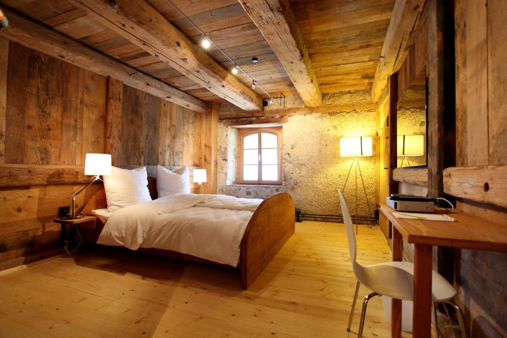 Postel nebo postele na pokoji v ubytování hotel rainhof scheune & naturpark restaurant (Kirchzarten)