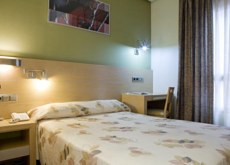 4C Bravo Murillo - Resim 10