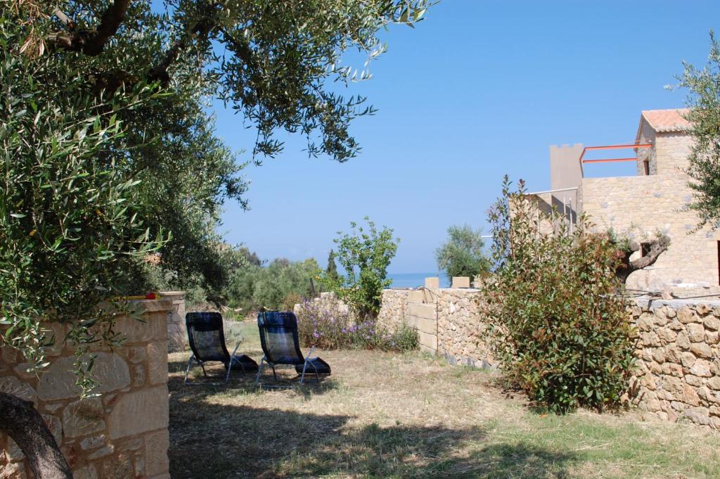 Vonkajšia záhrada v ubytovaní Amoni Holiday Homes