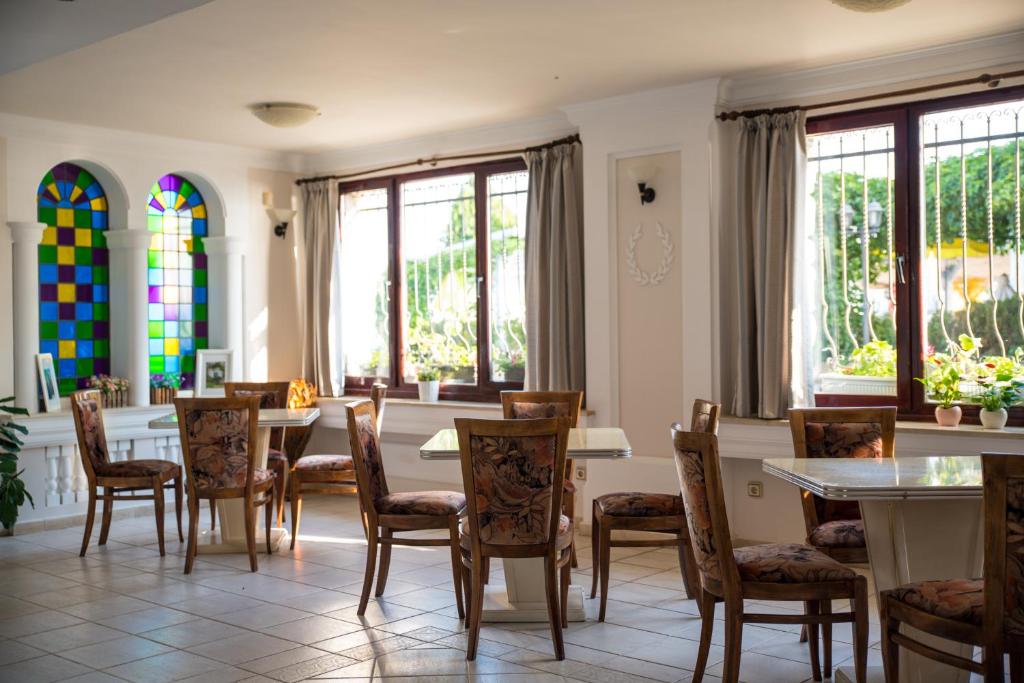 Restaurace v ubytování Victoria Hotel Nessebar