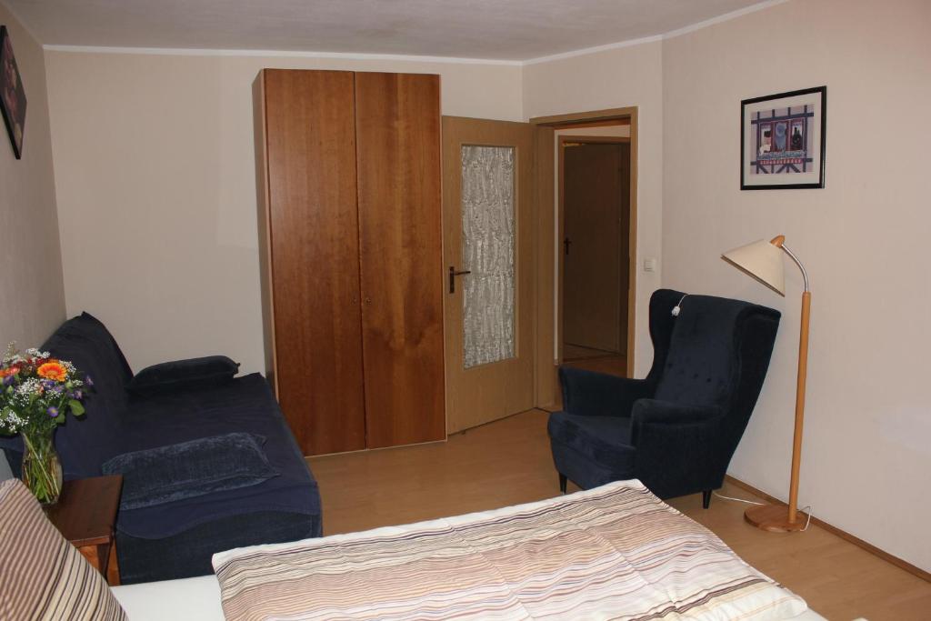 Et opholdsområde på Ferienwohnungen Goldbach 2. Stock