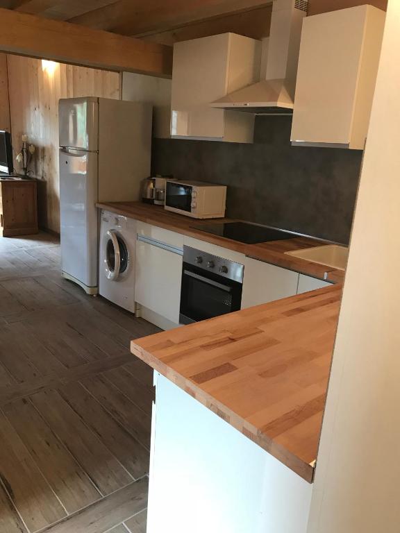 Kuchyň nebo kuchyňský kout v ubytování Augustine Appartement T3 Mezzanine