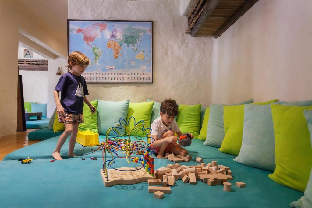 Hosté ubytování Six Senses Zighy Bay