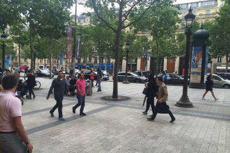 Goście zatrzymujący się w obiekcie Appartement Champs Elysées