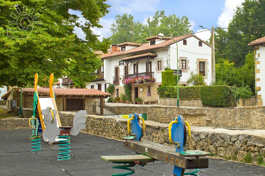 The building in which fogadókat is located