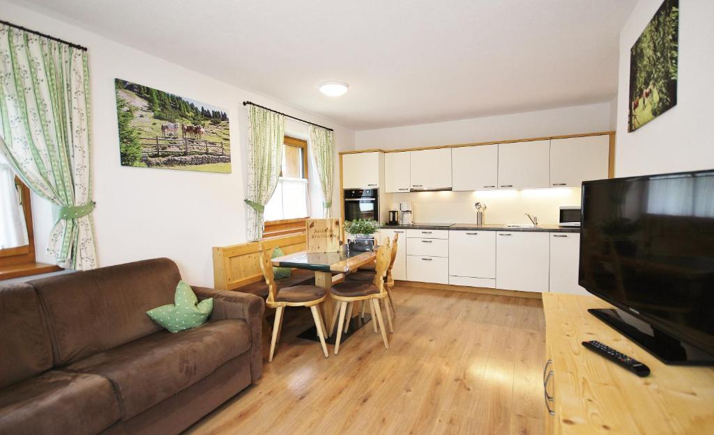 Kuchyň nebo kuchyňský kout v ubytování Residenz Erschbaum