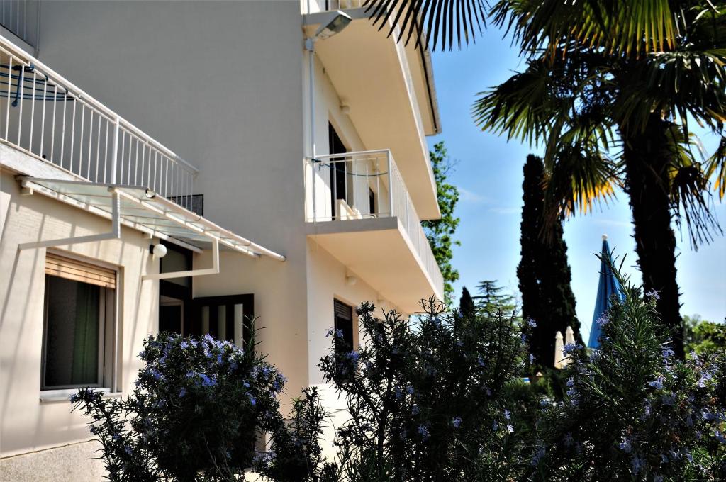 Balkón nebo terasa v ubytování Apartmani Kadmen