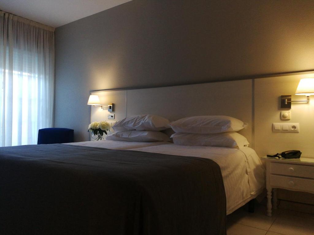 Hotel Ancora (ספרד Granxa) - Booking.com