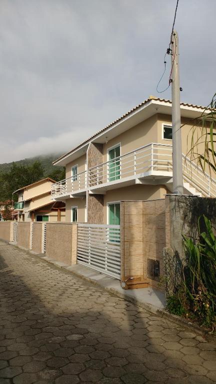  Apto Armação do Sul Ilha