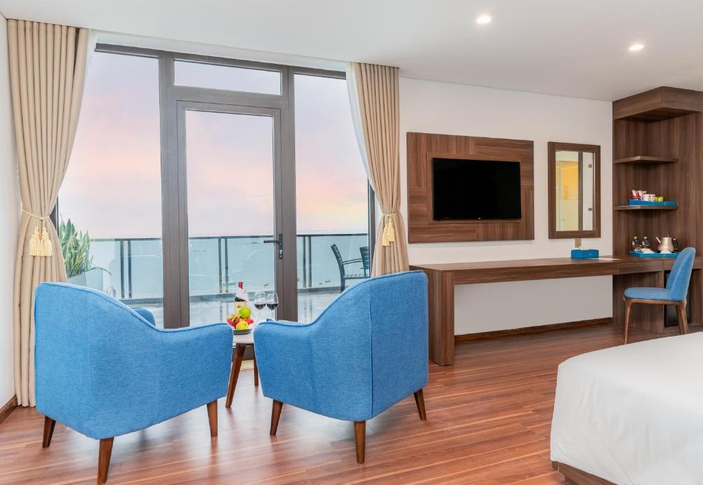 Suite Có Sân Hiên - Nhìn Ra Biển