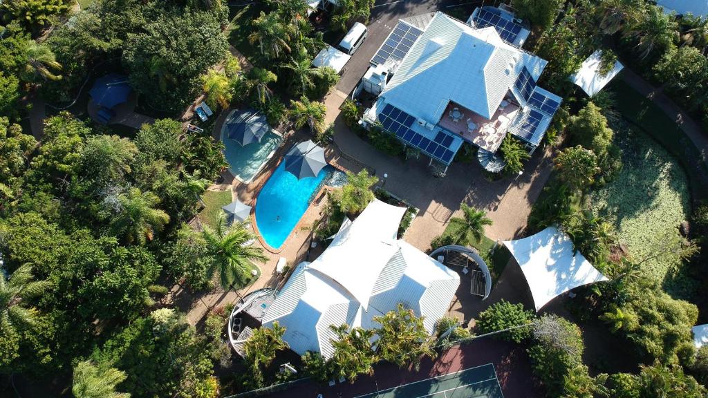 Bazén v ubytování Kellys Beach Resort nebo v jeho okolí