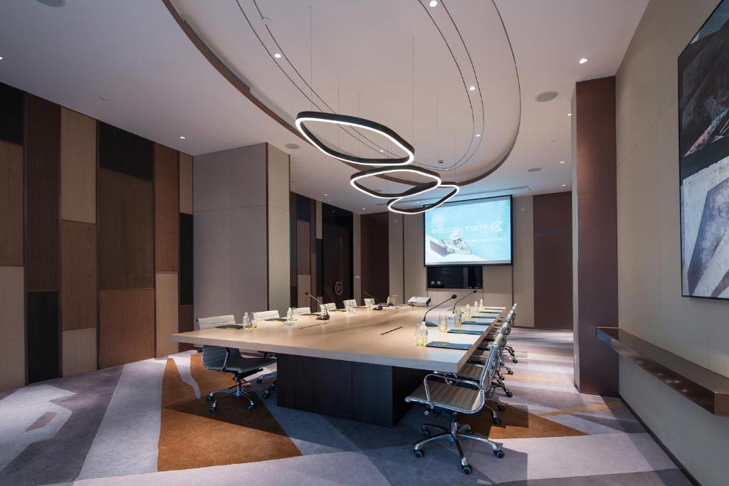 Konferenční prostory v ubytování Golden Tulip Shanghai Hongqiao - A Louvre Hotel