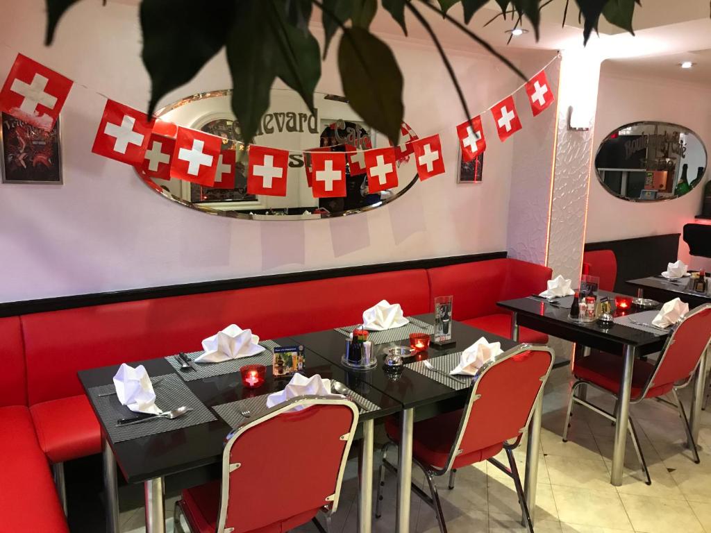 Swiss Food Restaurant and room for rent - Resim 35