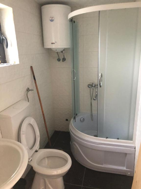 Gallery image of Splav "Slap" - Bungalovi in Danilovgrad