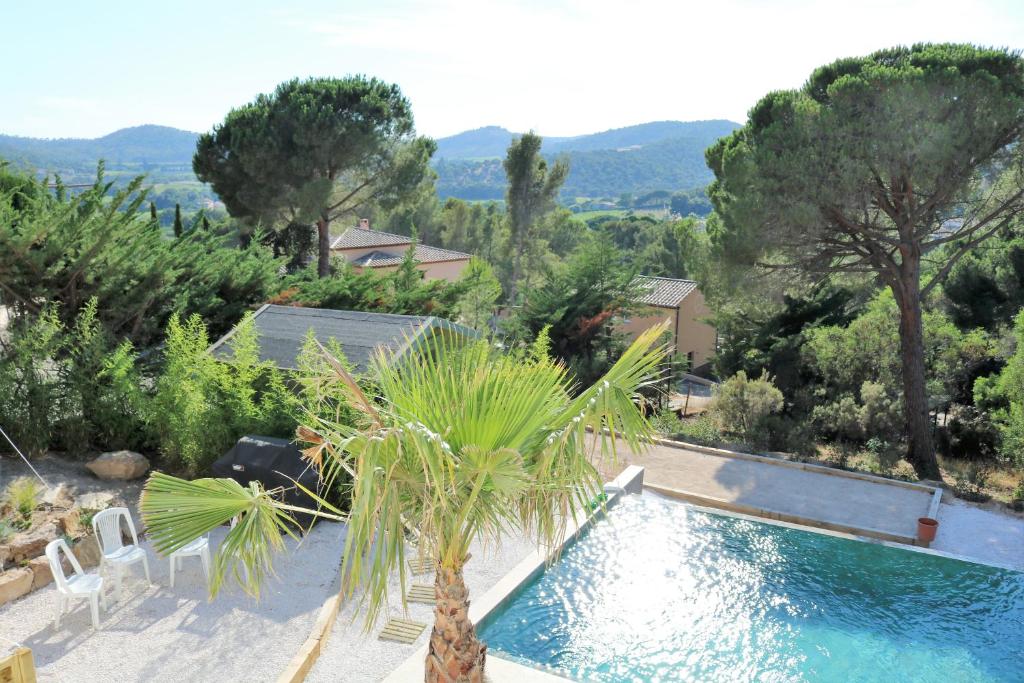 HomeStay Bormes - Estudio Con Vista A La Piscina - Primer Piso